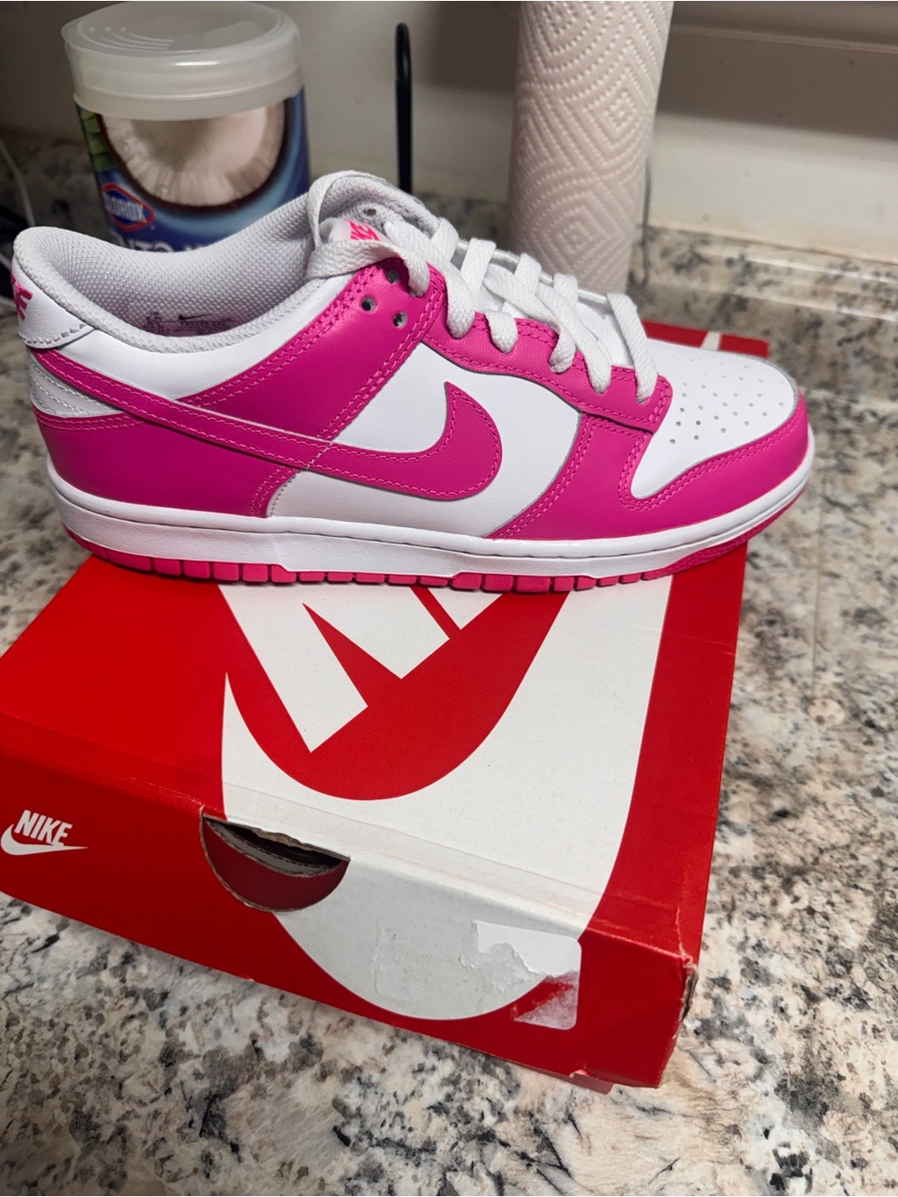 Nike Kids Low-Top Sneakers - White / Hot Pink